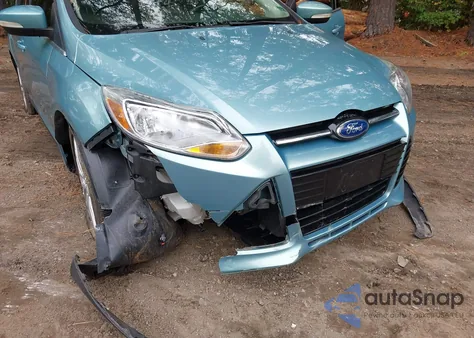 2012 Ford Focus Sel z USA, uszkodzony, nr VIN 1FAHP3M24CL245310